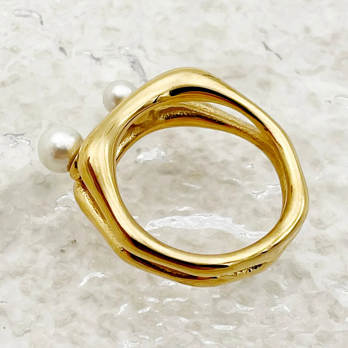 Simple Style Commute Round Stainless Steel Plating Inlay Artificial Pearls Gold Plated Rings