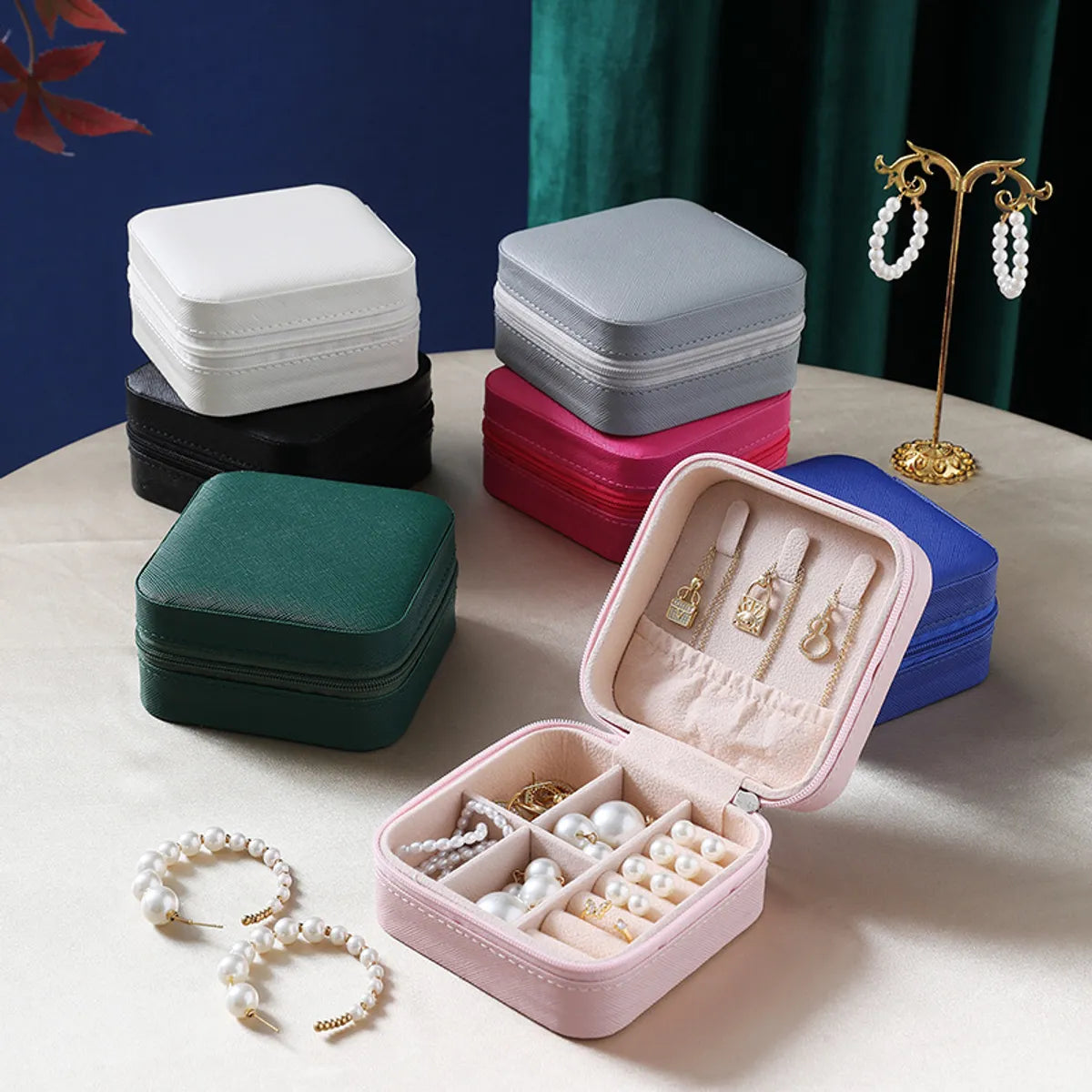 Simple Style Commute Solid Color Pu Leather Jewelry Boxes