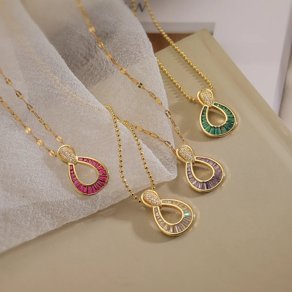 Simple Style Commute Water Droplets Copper 18k Gold Plated Zircon Pendant Necklace In Bulk