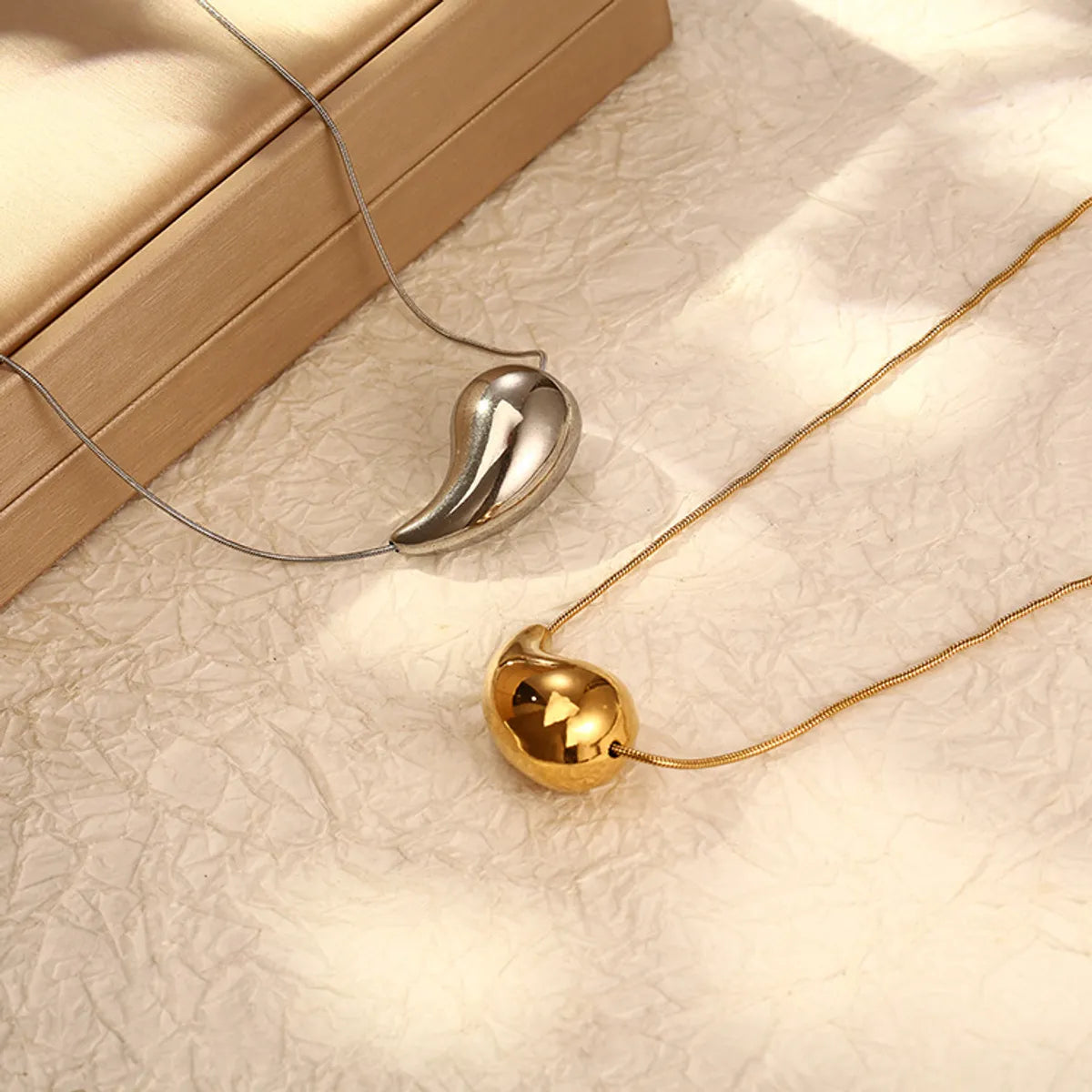 Wholesale Jewelry Simple Style Commute Water Droplets 304 Stainless Steel Plating Pendant Necklace