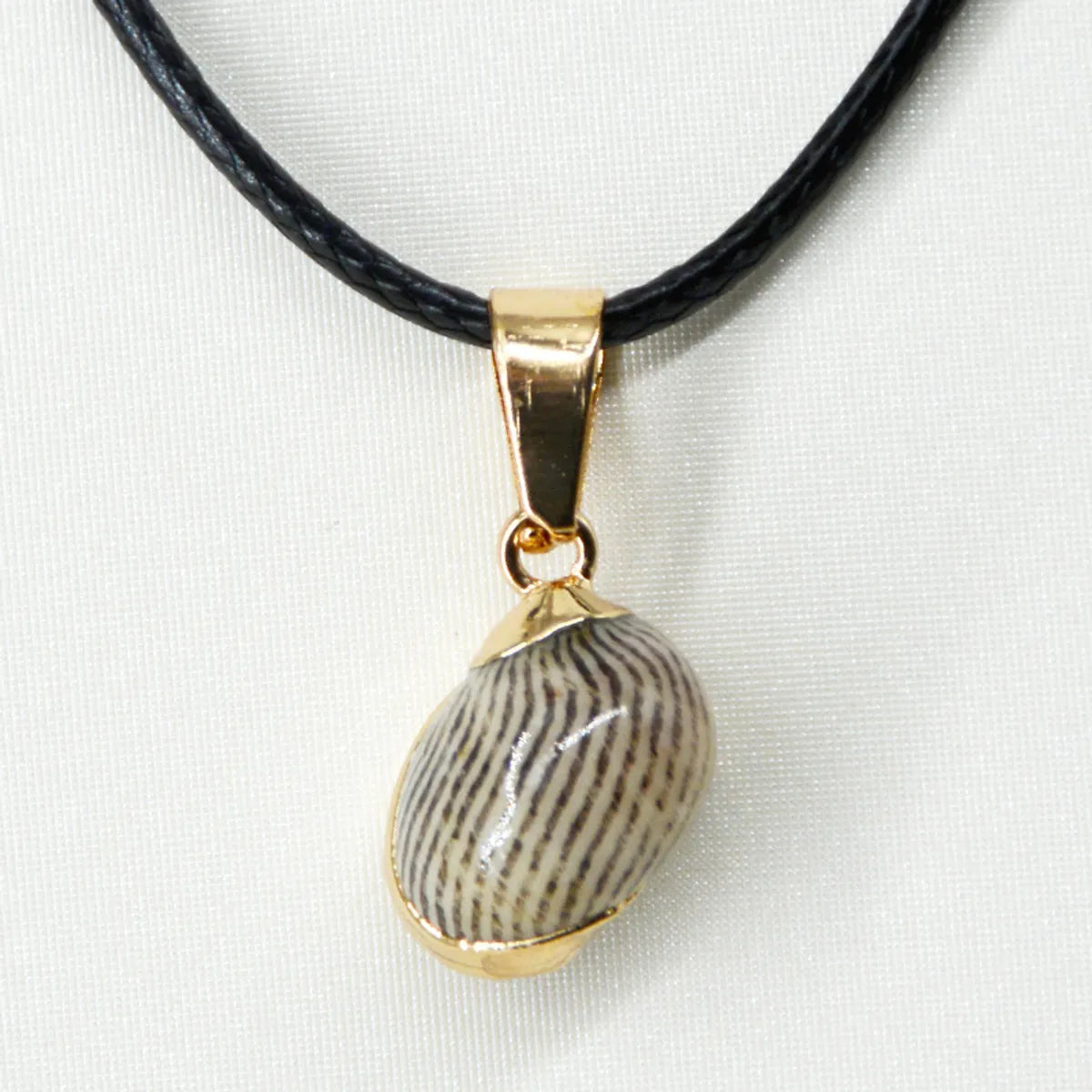 Simple Style Conch Pu Leather Shell Wholesale Pendant Necklace