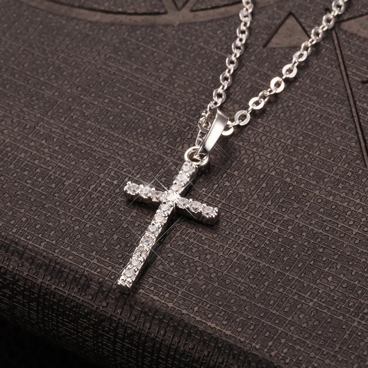 Simple Style Cross Alloy Plating Rhinestones Women'S Pendant Necklace