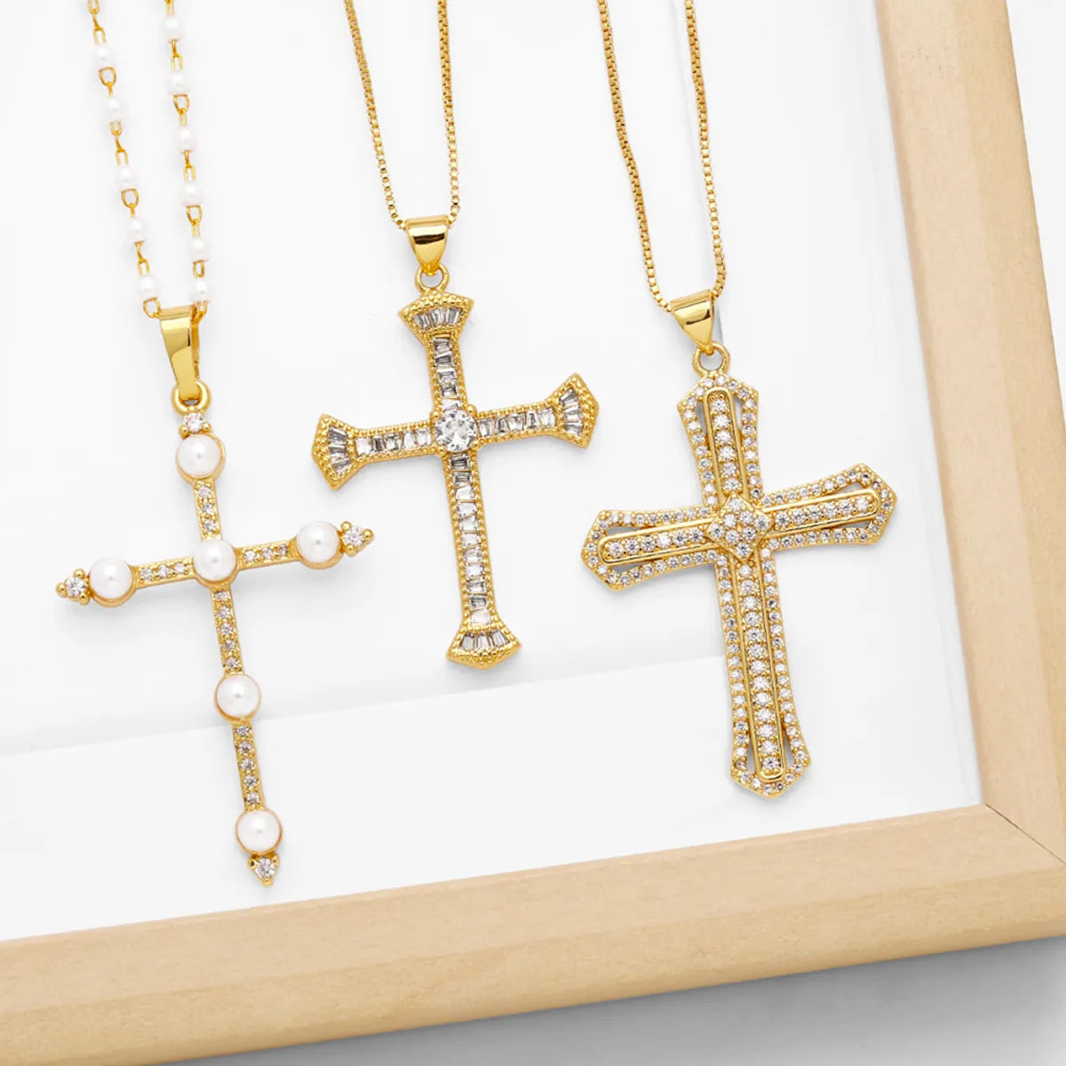 Simple Style Cross Copper Plating Inlay Zircon 18k Gold Plated Pendant Necklace