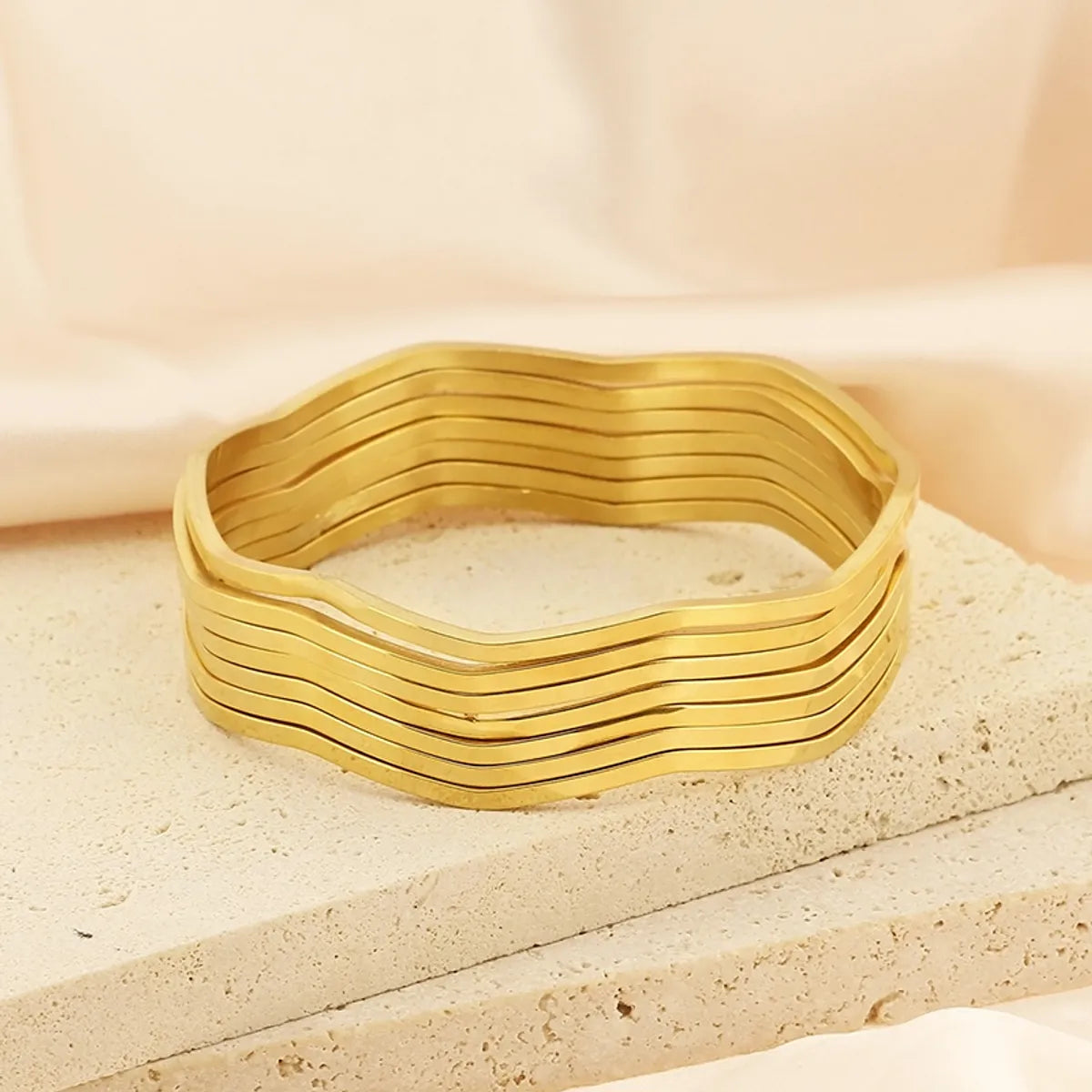 Simple Style Curve 304 Stainless Steel 18K Gold Plated Bangle In Bulk