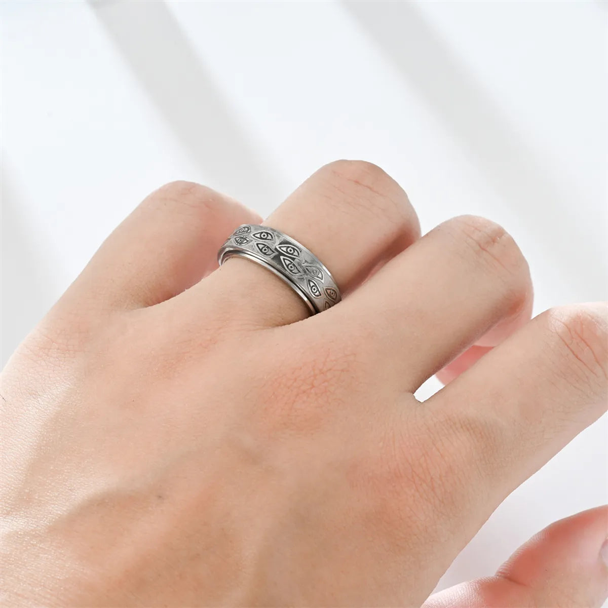 Simple Style Devil'S Eye Titanium Steel Couple Rings