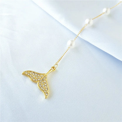 Simple Style Fish Tail Artificial Pearl Alloy Inlay Rhinestones Necklace