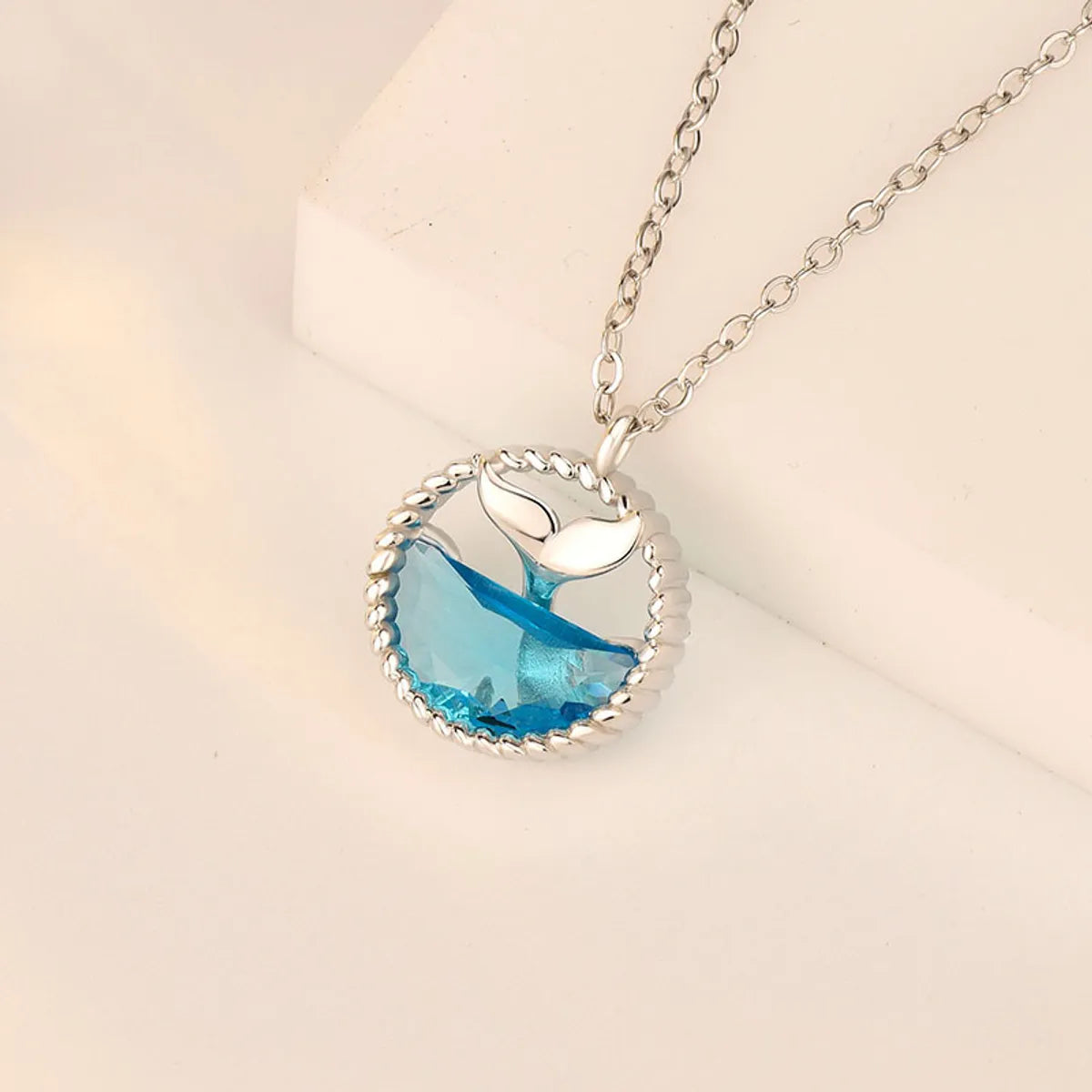 Simple Style Fish Tail Sterling Silver Inlay Zircon Pendant Necklace