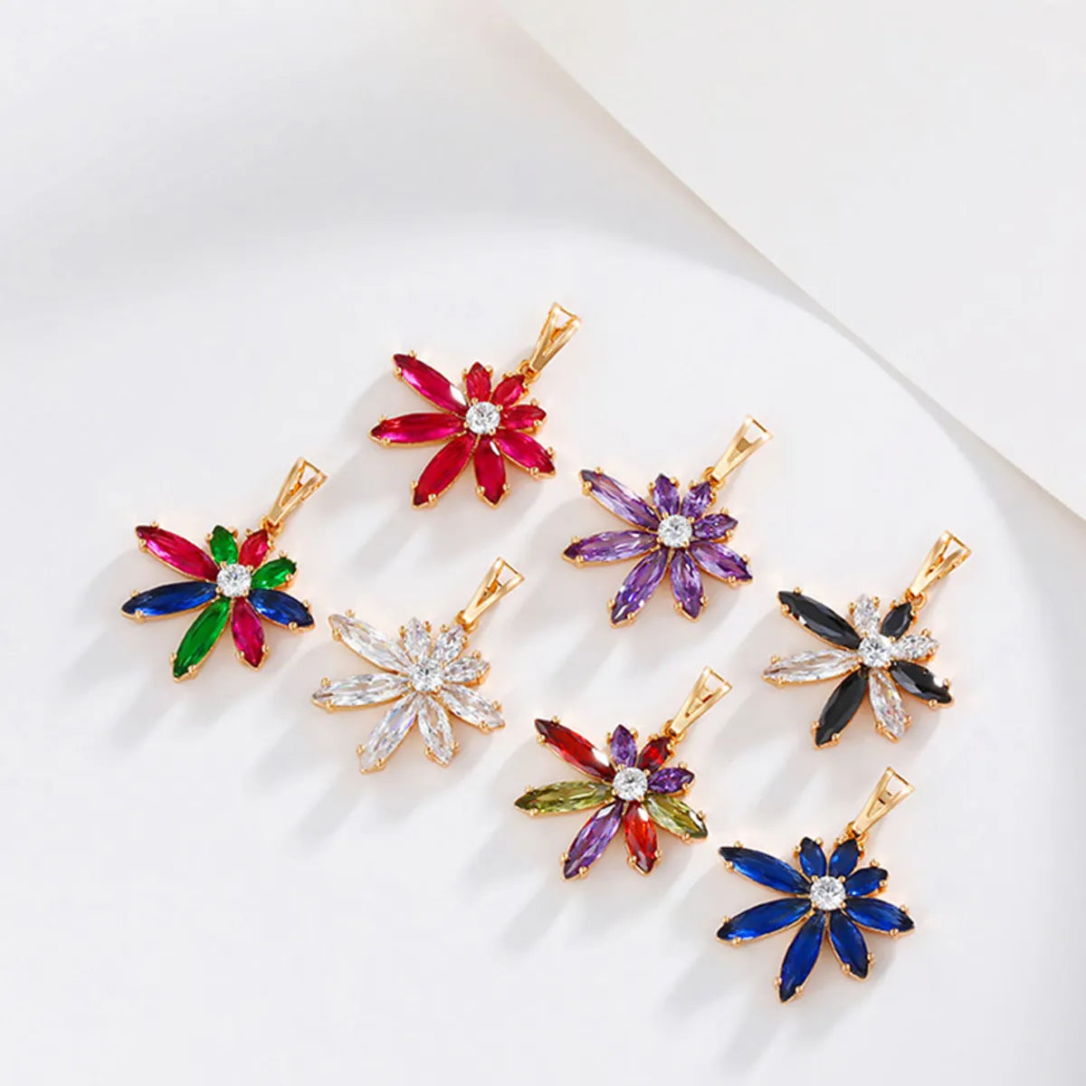 Xuping Simple Style Flower 18k Gold Plated Artificial Gemstones Copper Alloy Wholesale Pendant Necklace