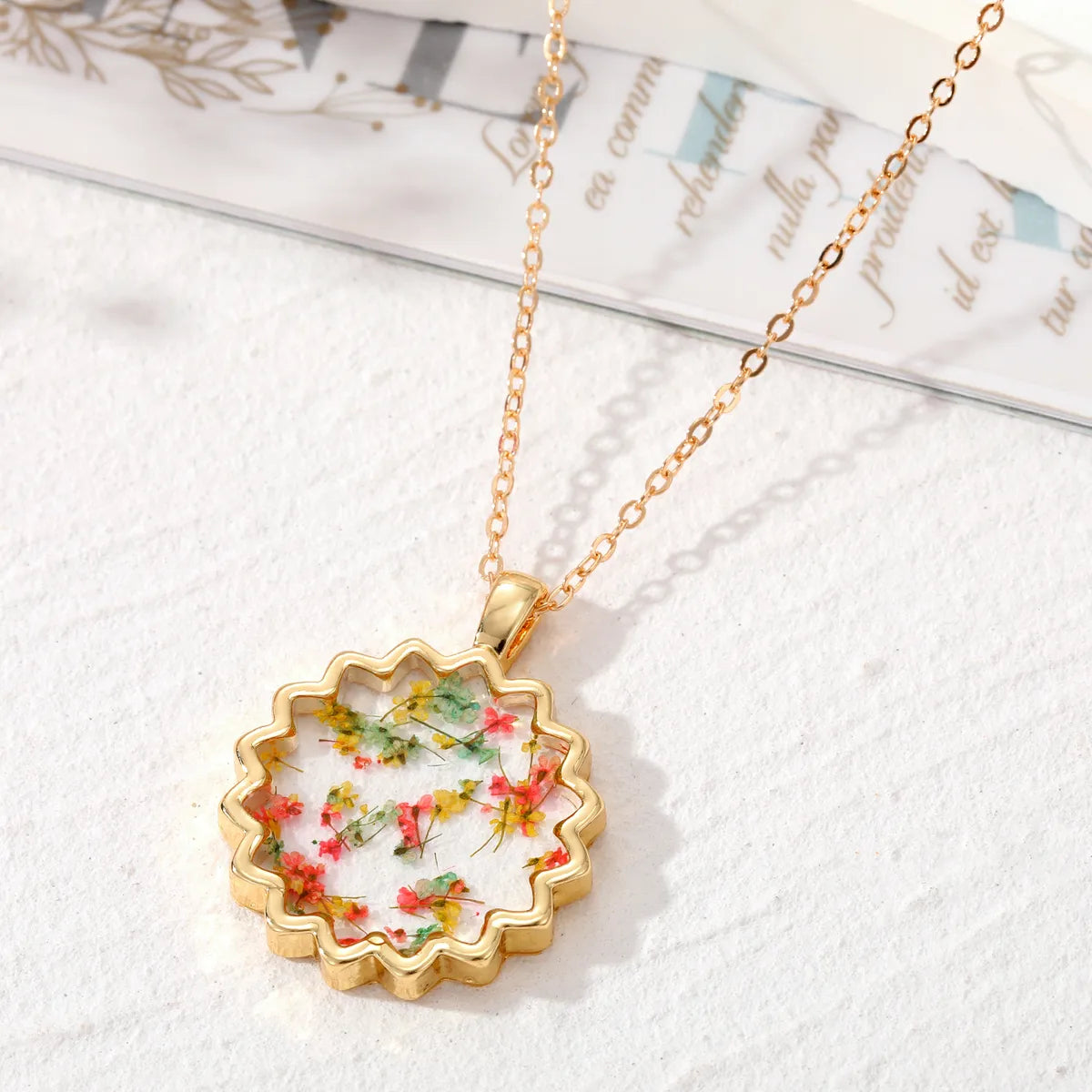 Simple Style Flower Alloy Epoxy Women'S Pendant Necklace 1 Piece