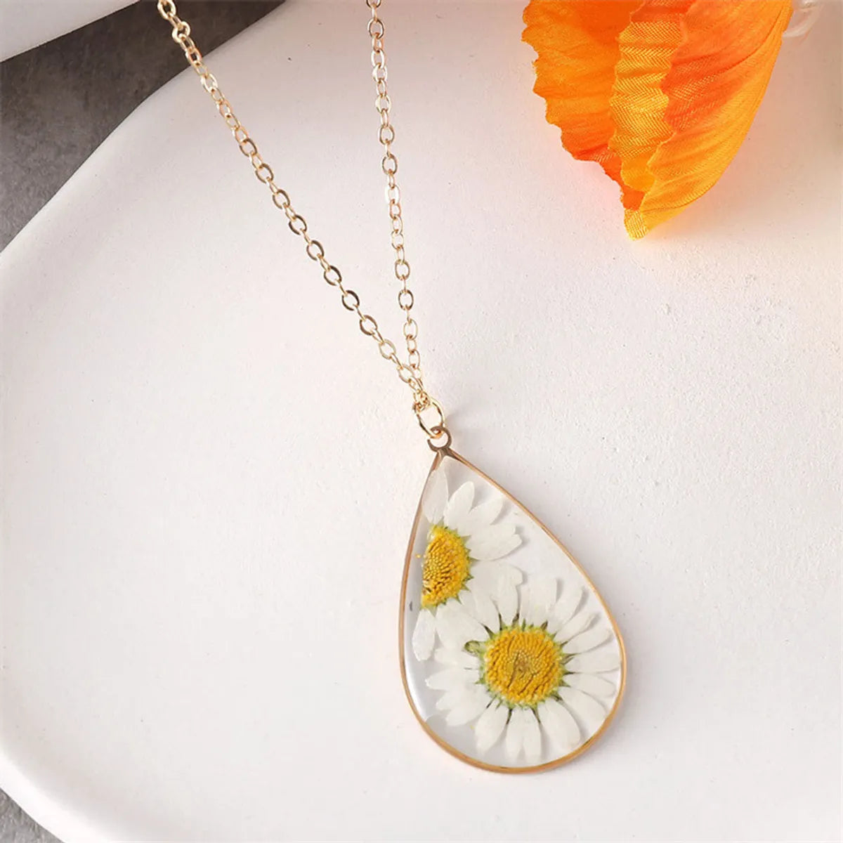 Pastoral Simple Style Flower Alloy Resin Wholesale Pendant Necklace