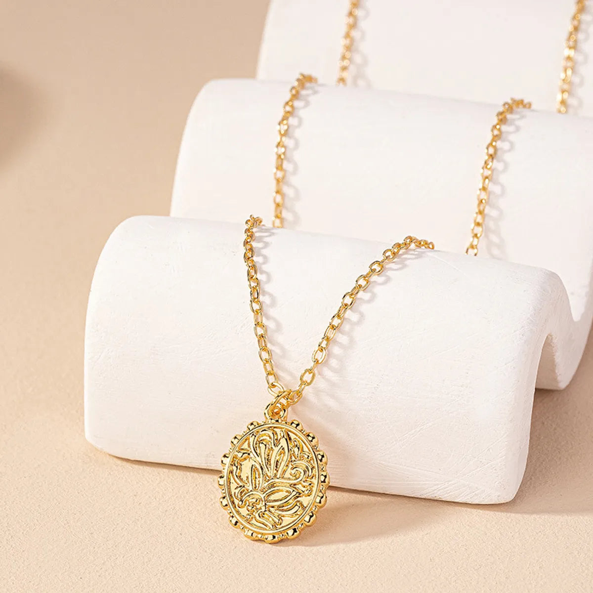 Simple Style Flower Alloy Wholesale Pendant Necklace