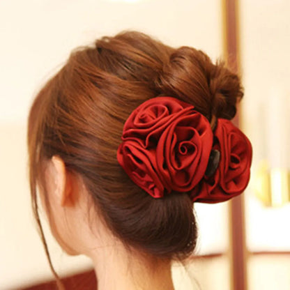 Women'S Simple Style Flower Cloth Handmade Hair Claws