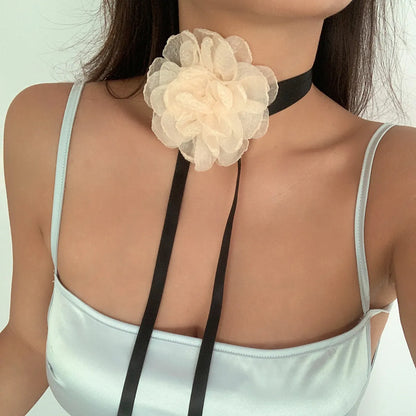 Simple Style Flower Cloth Metal Handmade Lace Women's Choker