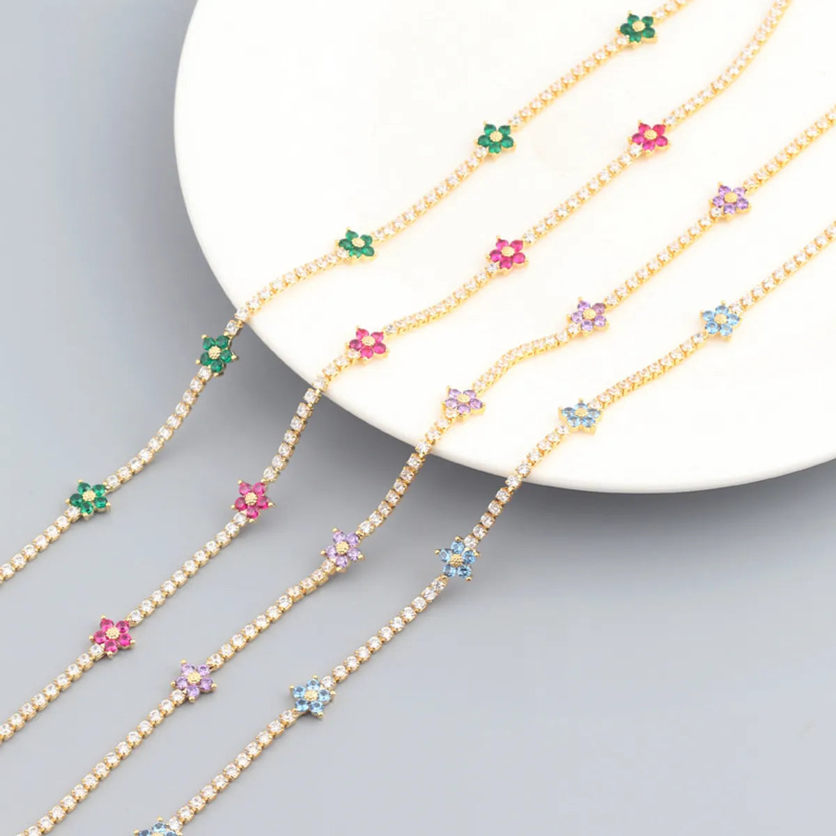 Simple Style Flower Copper Plating Zircon Choker