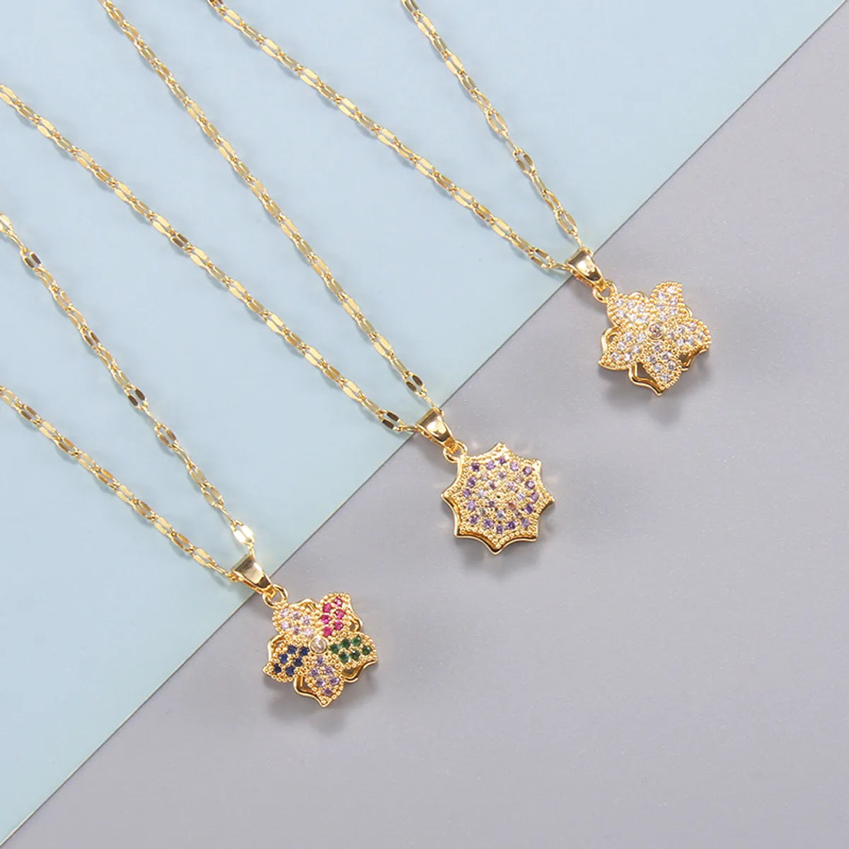 Simple Style Flower Copper Zircon Pendant Necklace In Bulk