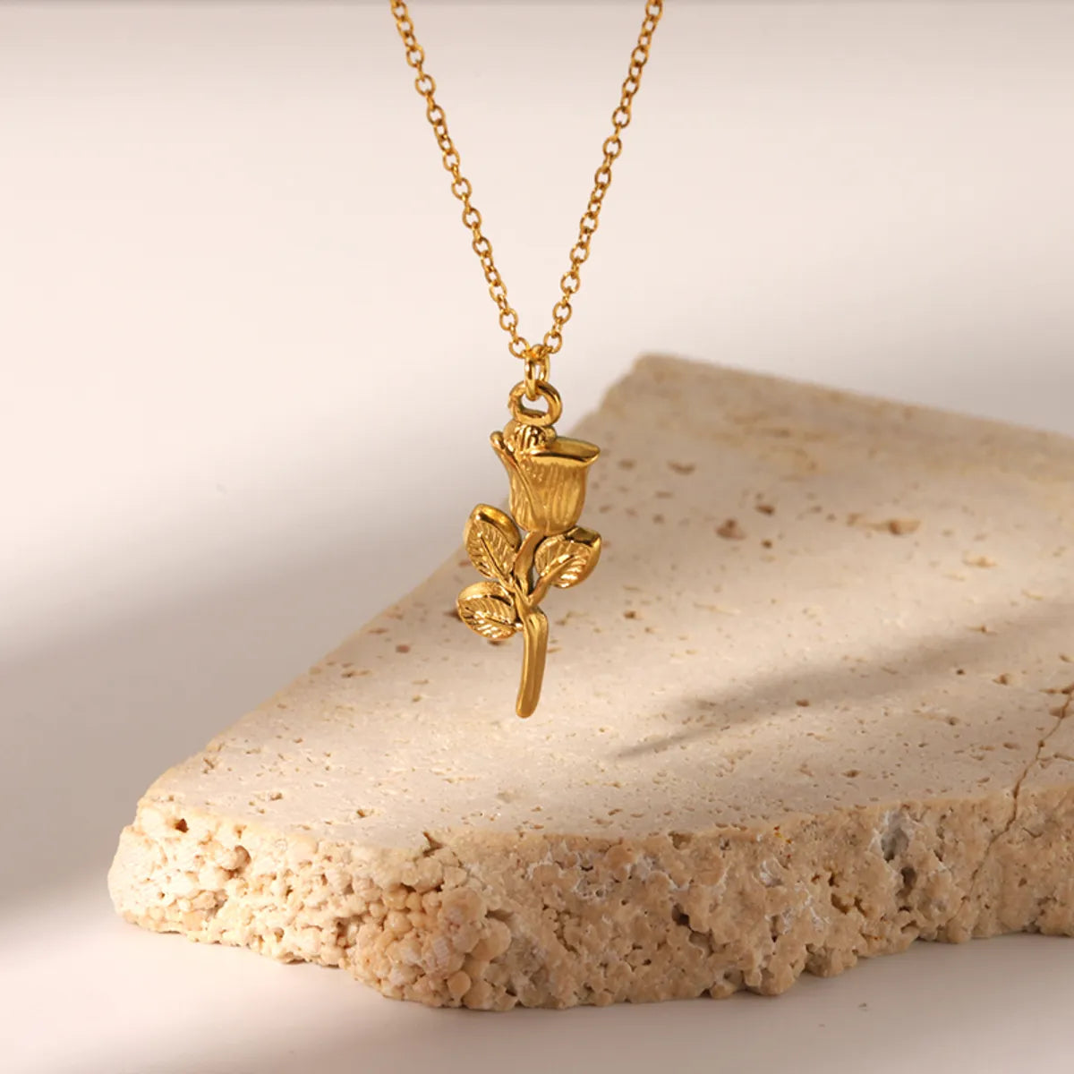 Simple Style Flower Stainless Steel Plating 18k Gold Plated Pendant Necklace