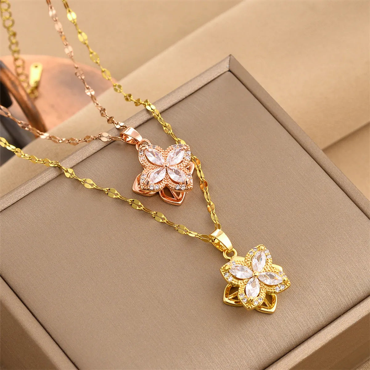 Simple Style Flower Titanium Steel Inlaid Zircon Pendant Necklace