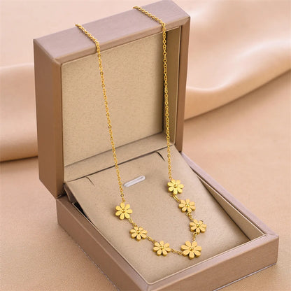 Simple Style Flower Titanium Steel Necklace 1 Piece