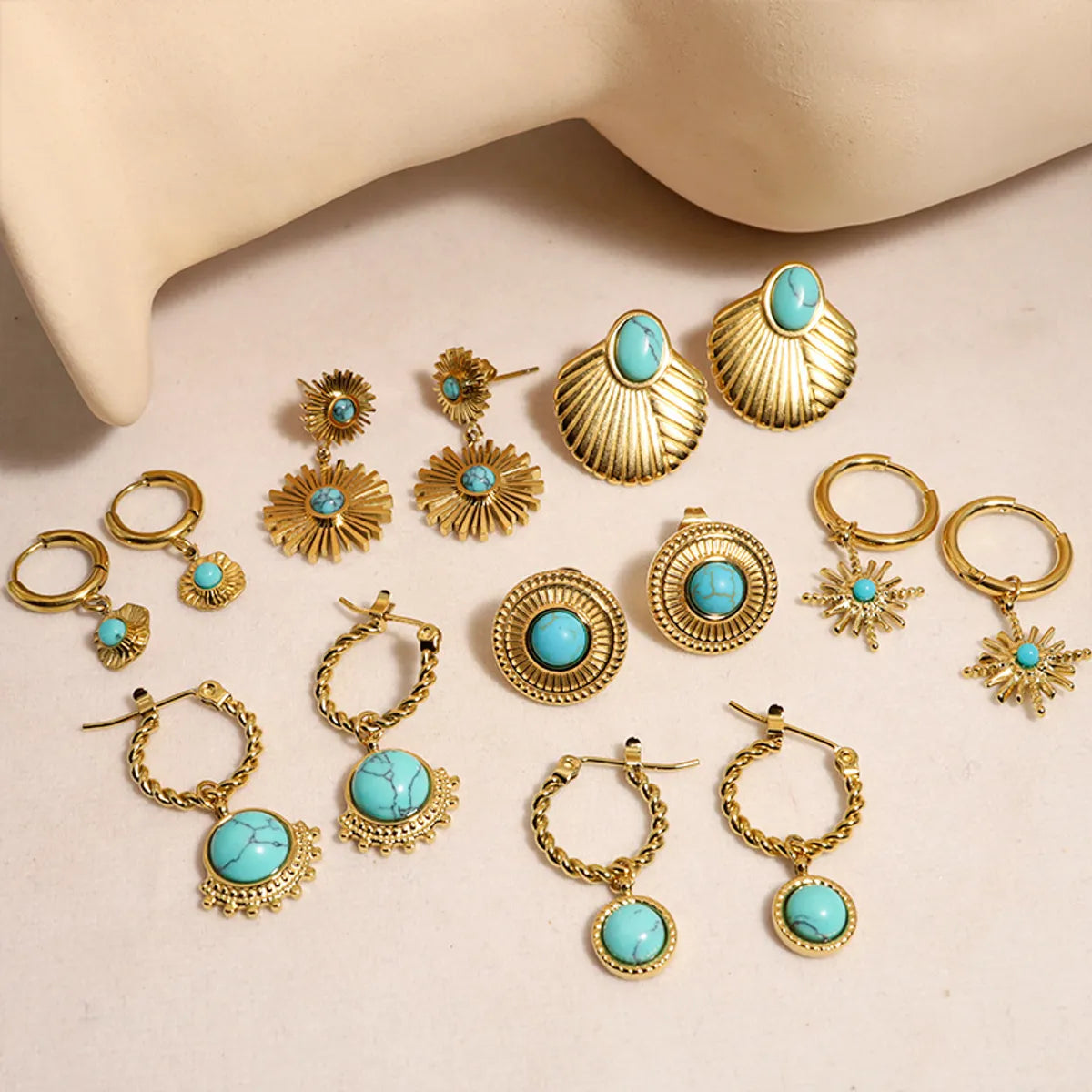 1 Pair Simple Style Flower Plating Inlay 304 Stainless Steel Turquoise 18K Gold Plated Drop Earrings