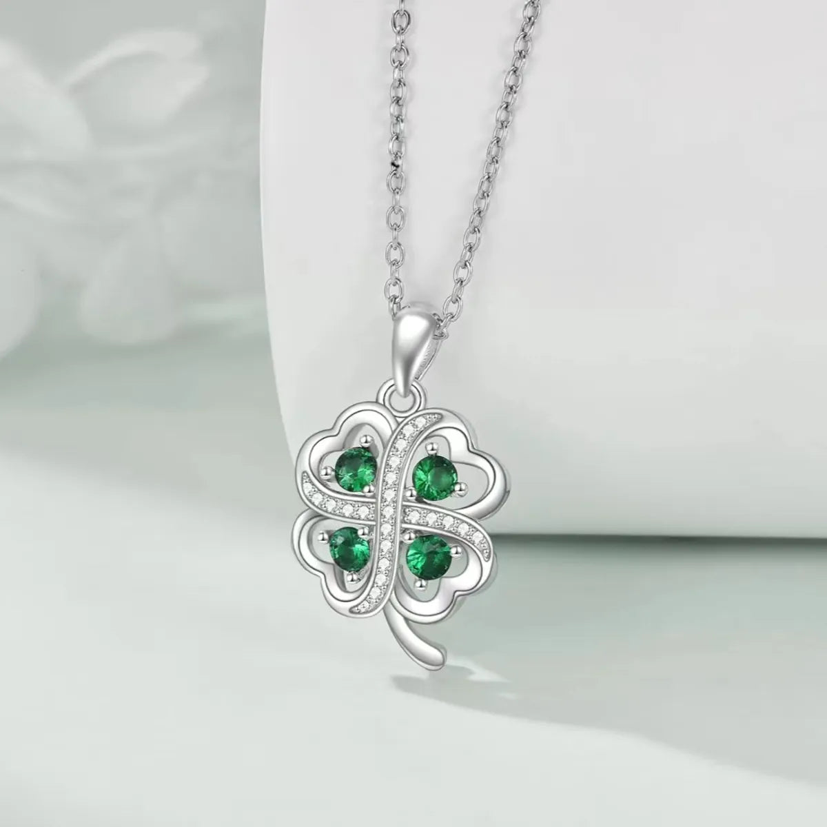 Simple Style Four Leaf Clover Alloy Acrylic Rhinestones Silver Plated Unisex Pendant Necklace