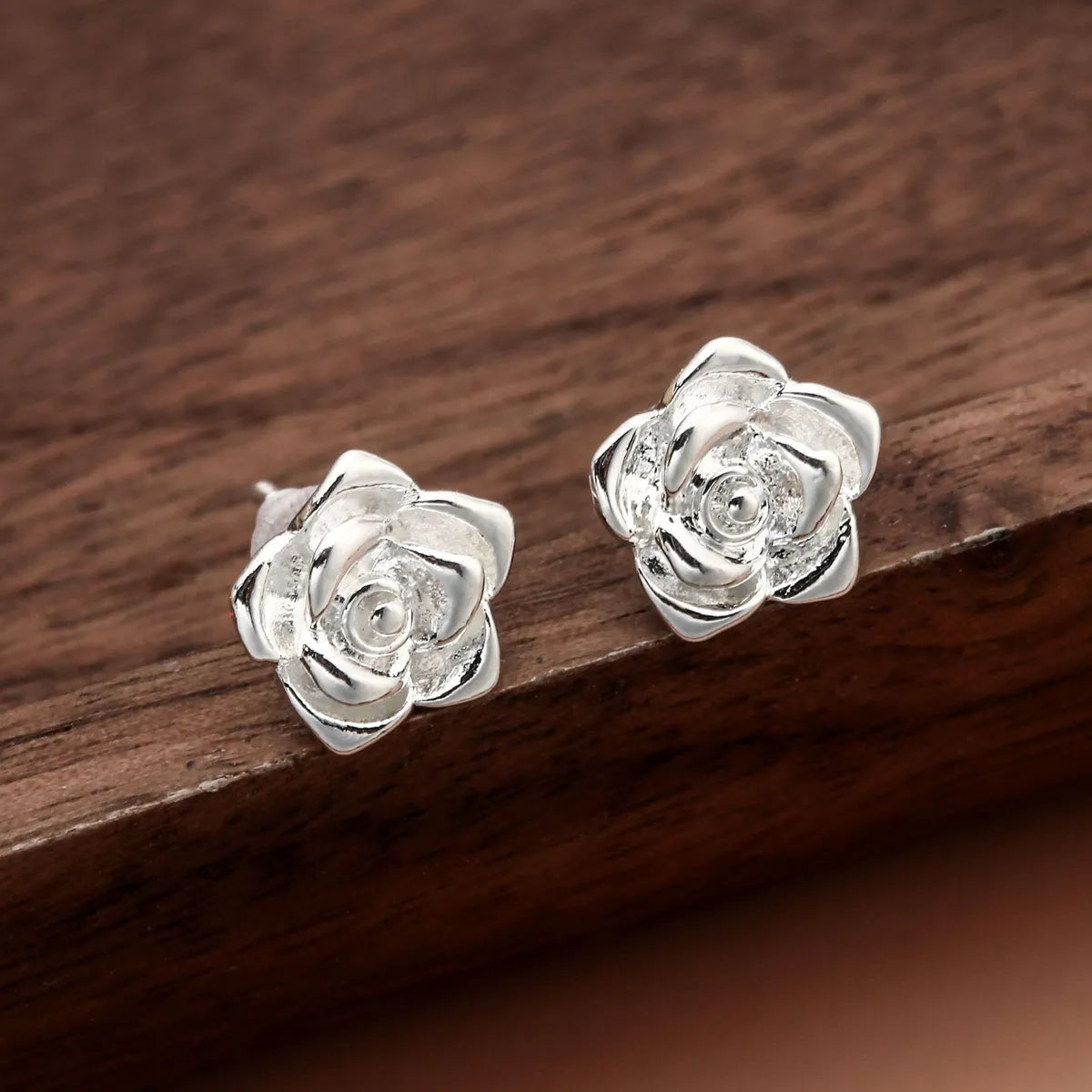 Simple Style Four Leaf Clover Heart Shape Flower Copper Ear Studs 1 Pair