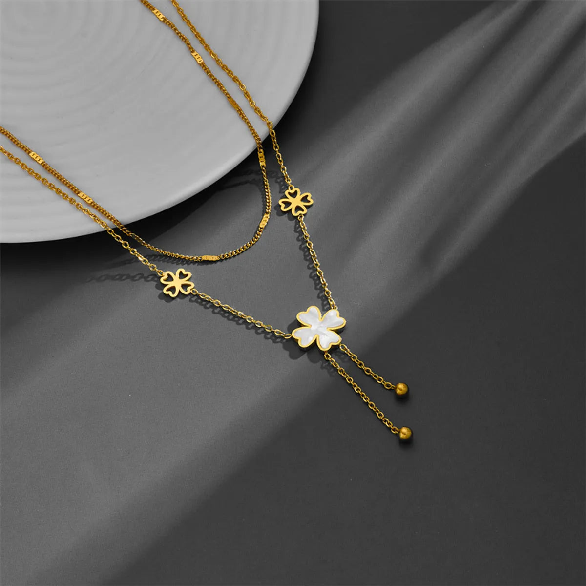 Simple Style Four Leaf Clover Titanium Steel Plating Layered Necklaces