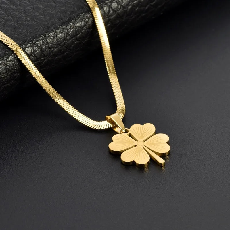 Simple Style Four Leaf Clover Titanium Steel Plating Pendant Necklace 1 Piece