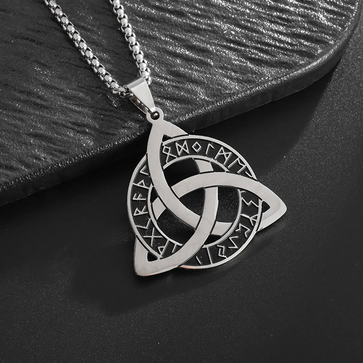 Simple Style Geometric 201 Stainless Steel Plating Unisex Pendant Necklace