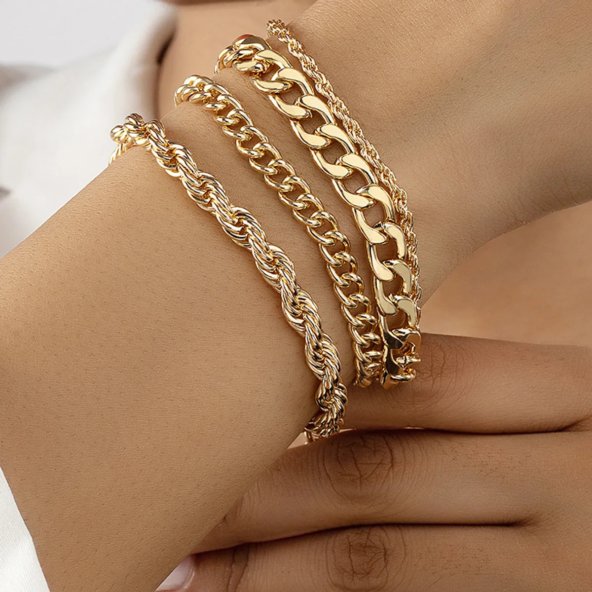 Simple Style Geometric Alloy Plating 14k Gold Plated Women's Bracelets