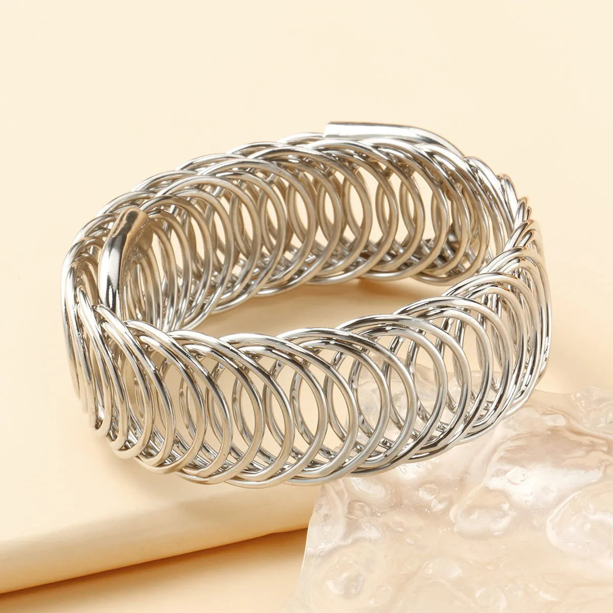 Simple Style Geometric Iron Hollow Out Unisex Bangle