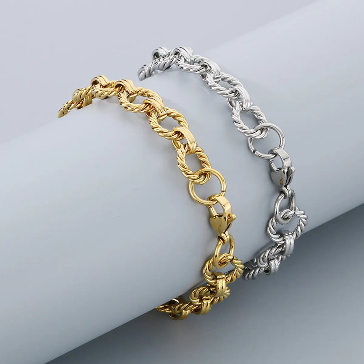 Simple Style Geometric Solid Color 304 Stainless Steel 18K Gold Plated Bracelets In Bulk