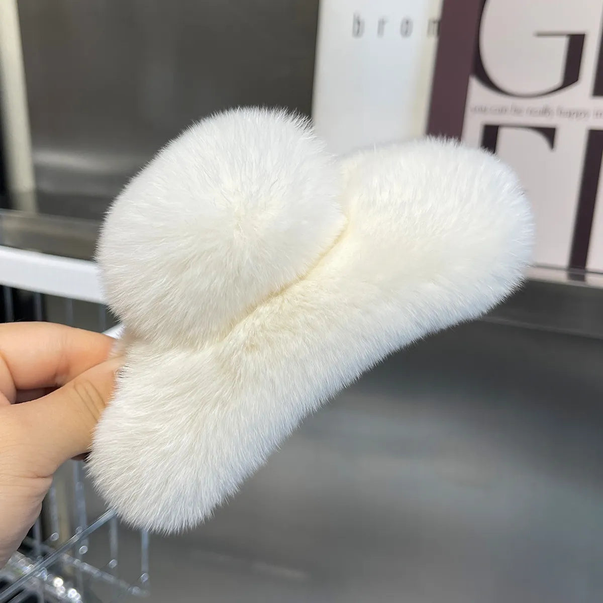 Simple Style Geometric Solid Color Rabbit Fur Hair Claws 1 Piece