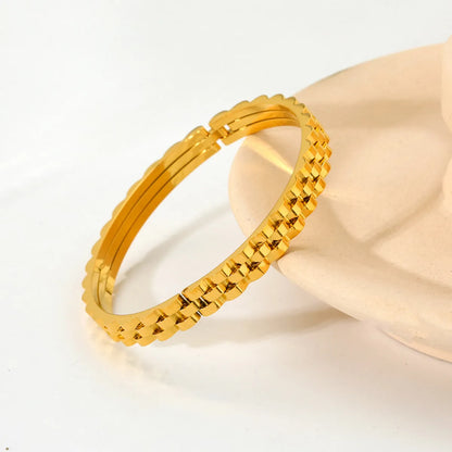 Simple Style Geometric Stainless Steel Buckle Plating 18k Gold Plated Bangle