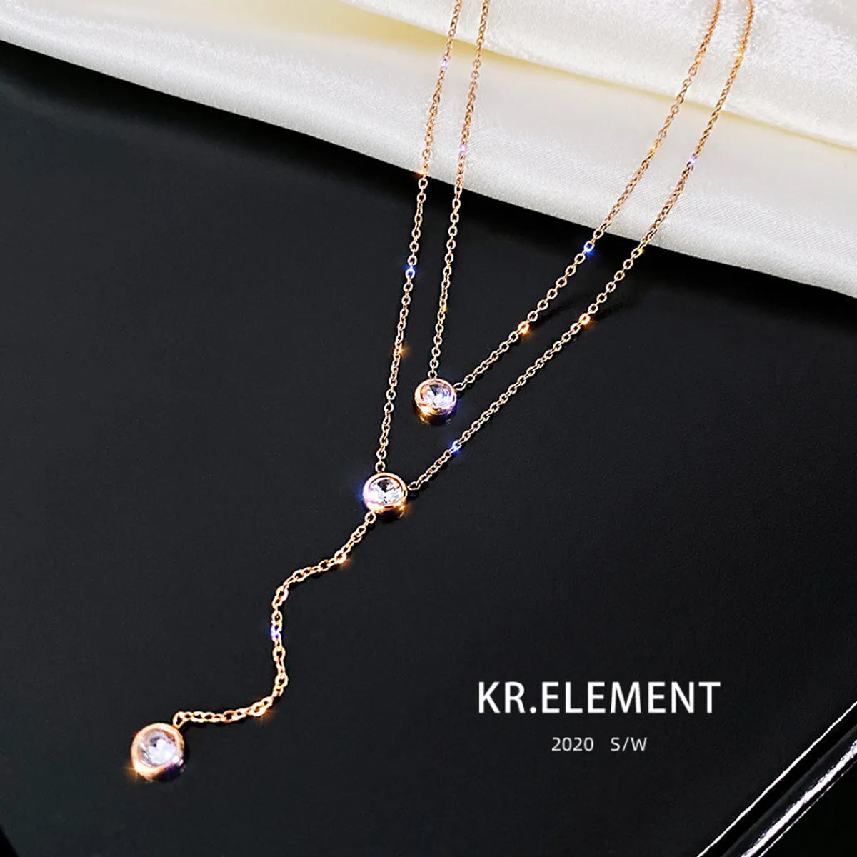 Simple Style Geometric Titanium Steel Plating Rhinestones Pendant Necklace 1 Piece