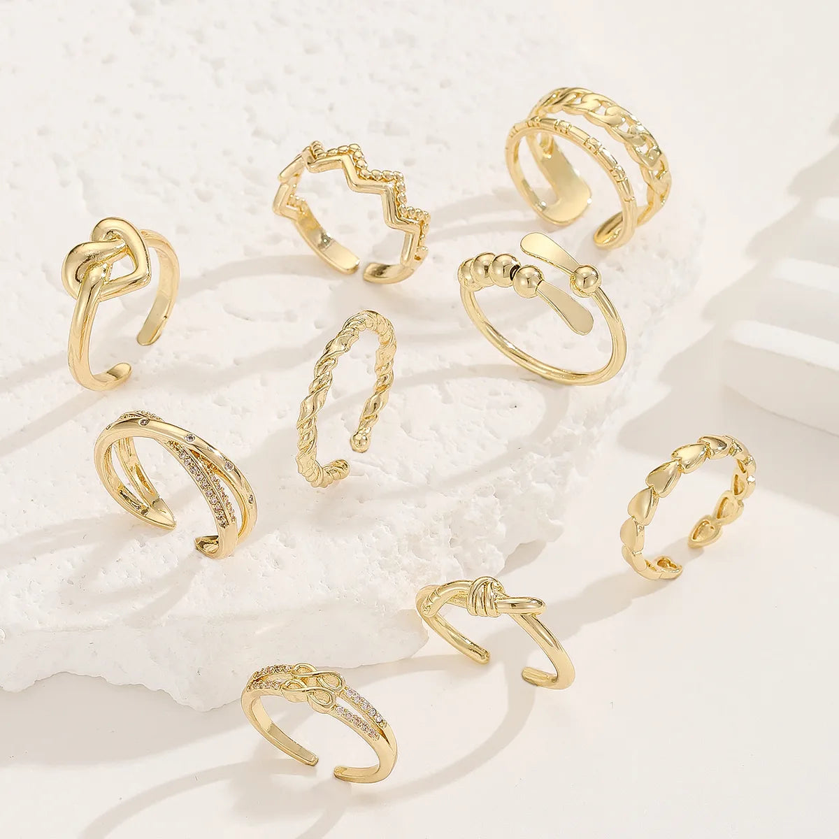 Simple Style Hand Infinity Heart Shape Copper Gold Plated Zircon Rings In Bulk