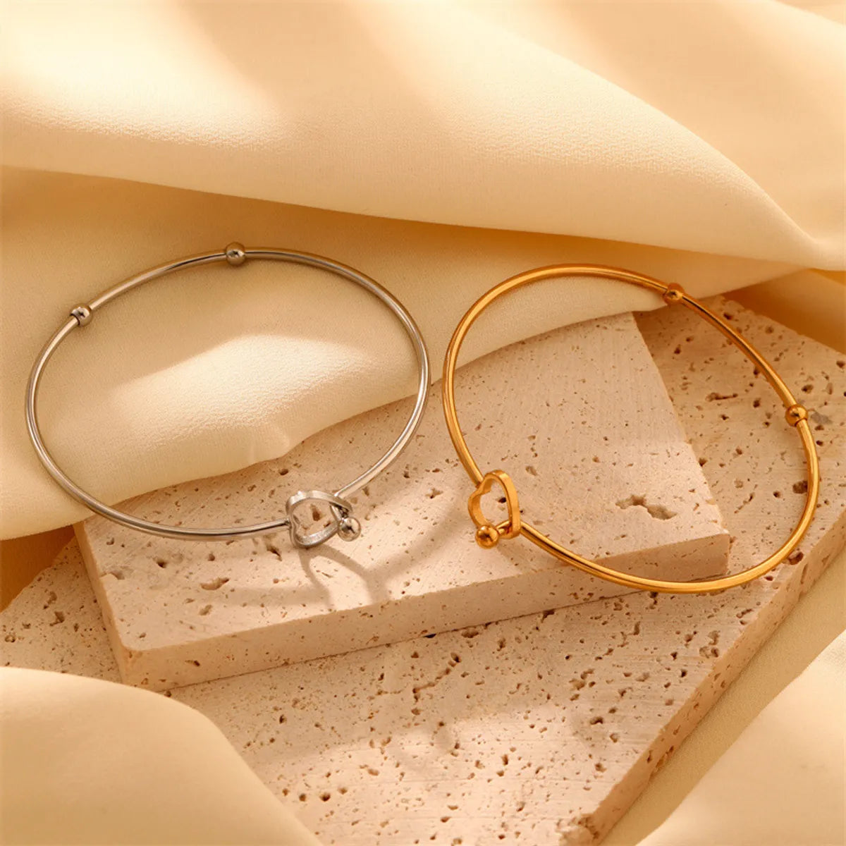 Simple Style Heart Shape 304 Stainless Steel Wholesale Bangle