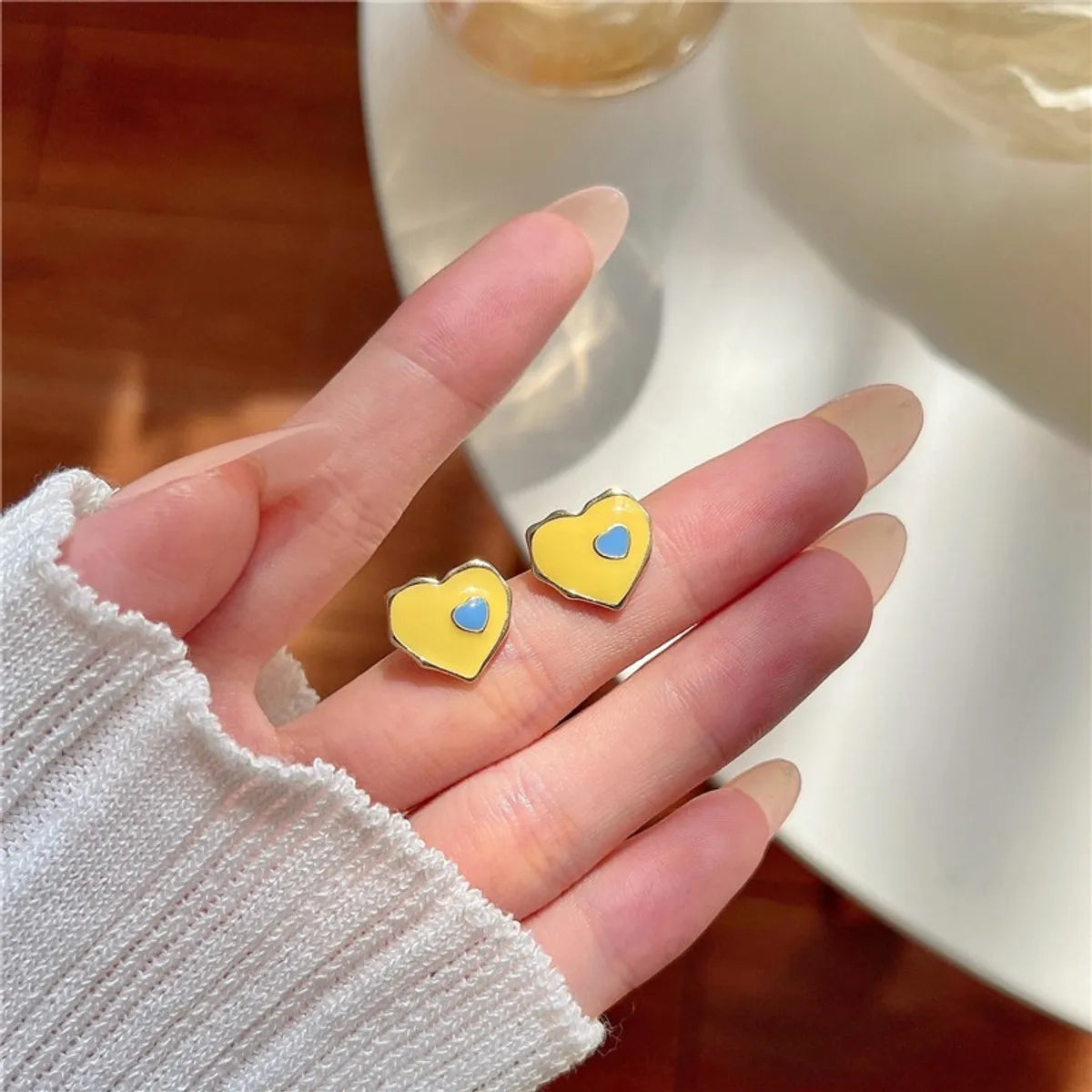 Simple Style Heart Shape Alloy Enamel Women's Ear Studs