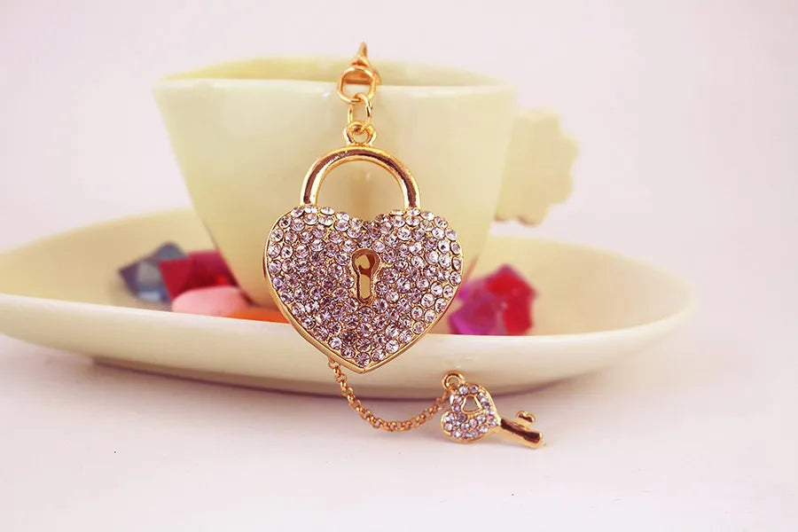 Simple Style Heart Shape Alloy Inlay Rhinestones Women'S Keychain