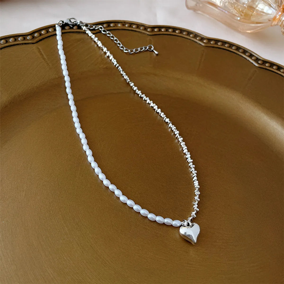 Simple Style Heart Shape Alloy Irregular Beaded Plating Artificial Pearls Women's Pendant Necklace