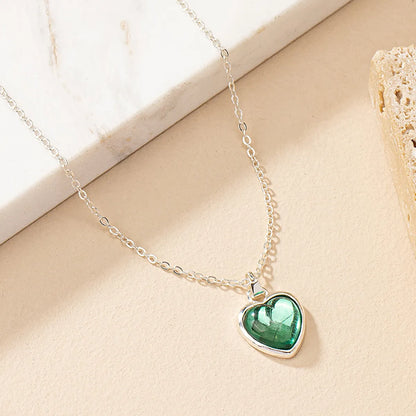 Simple Style Heart Shape Alloy Plating Inlay Gem Women's Pendant Necklace