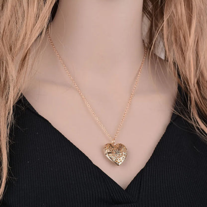 Simple Style Heart Shape Alloy Plating Women's Pendant Necklace