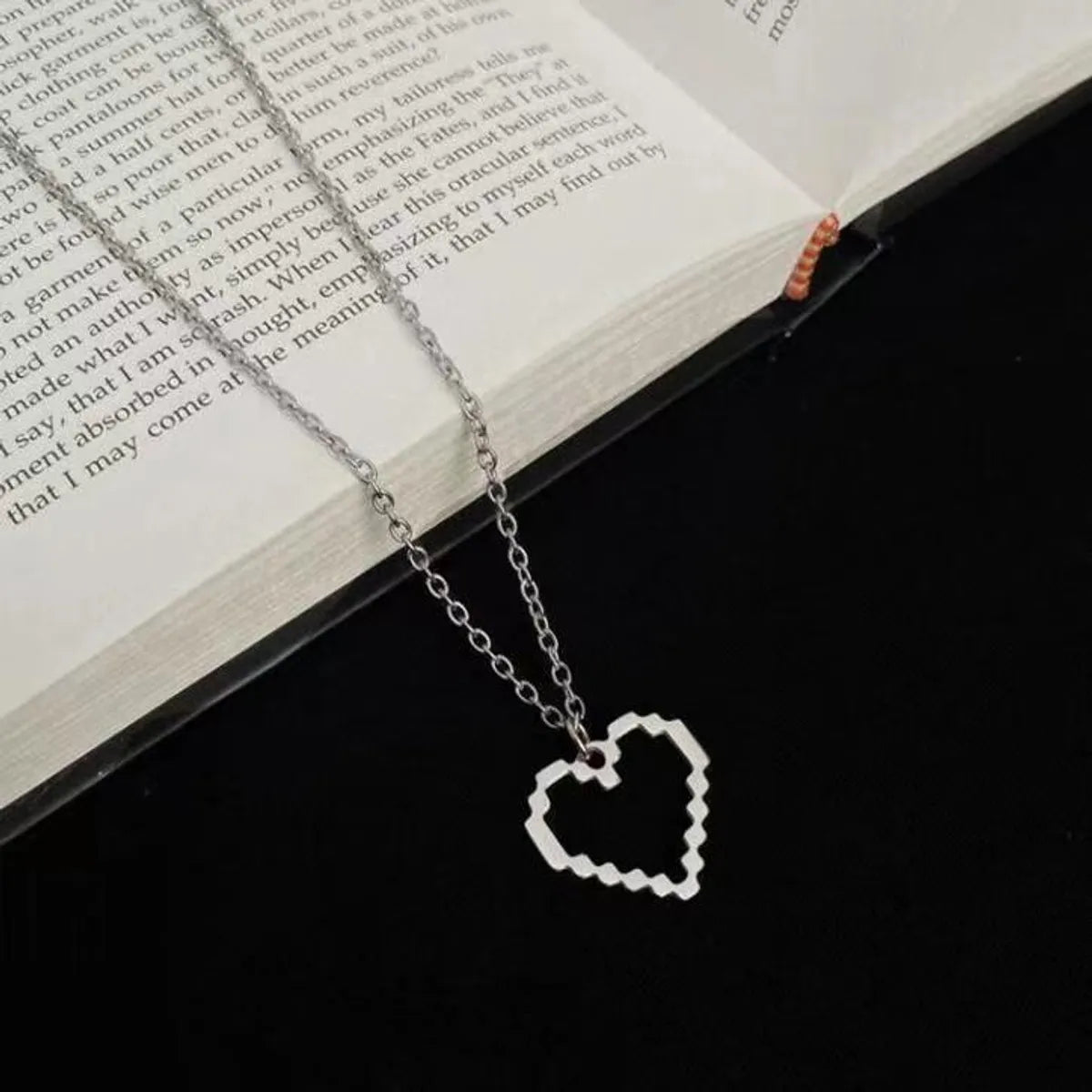 Simple Style Heart Shape Alloy Unisex Pendant Necklace