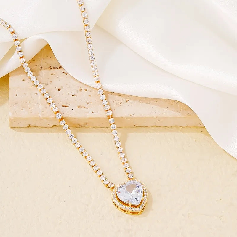 Wholesale Simple Style Heart Shape Copper Plating Chain Inlay Gold Plated Zircon Necklace