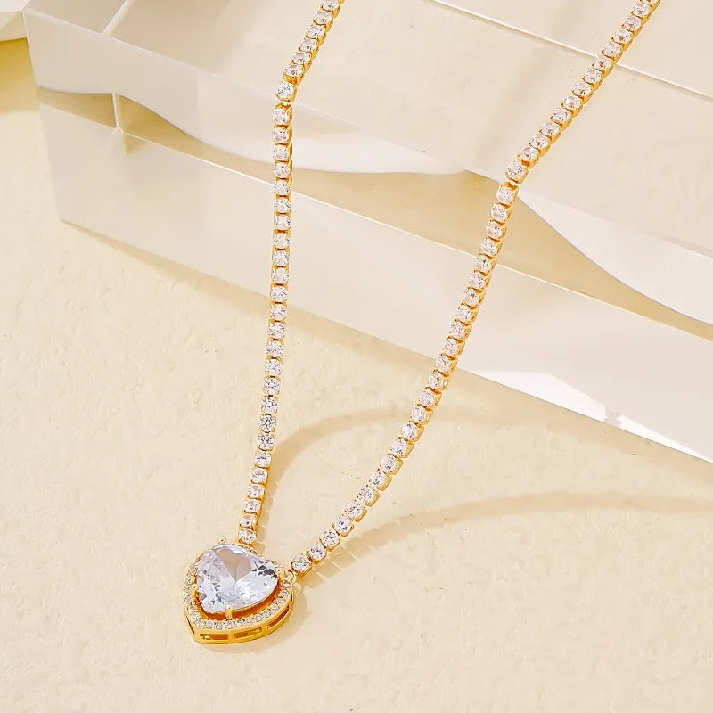 Wholesale Simple Style Heart Shape Copper Plating Chain Inlay Gold Plated Zircon Necklace