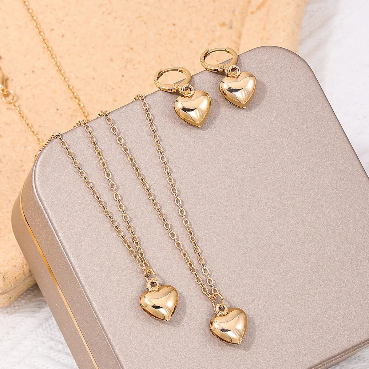 Simple Style Heart Shape Ferroalloy Women's Jewelry Set