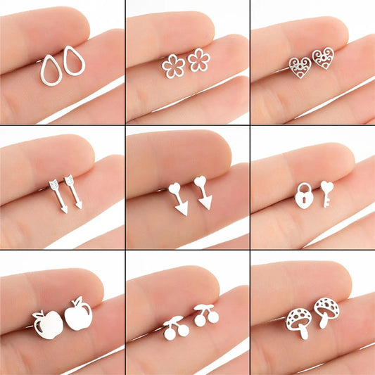 Simple Style Heart Shape Flower Stainless Steel Ear Studs 1 Pair