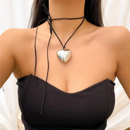 Simple Style Heart Shape Plastic Women's Pendant Necklace