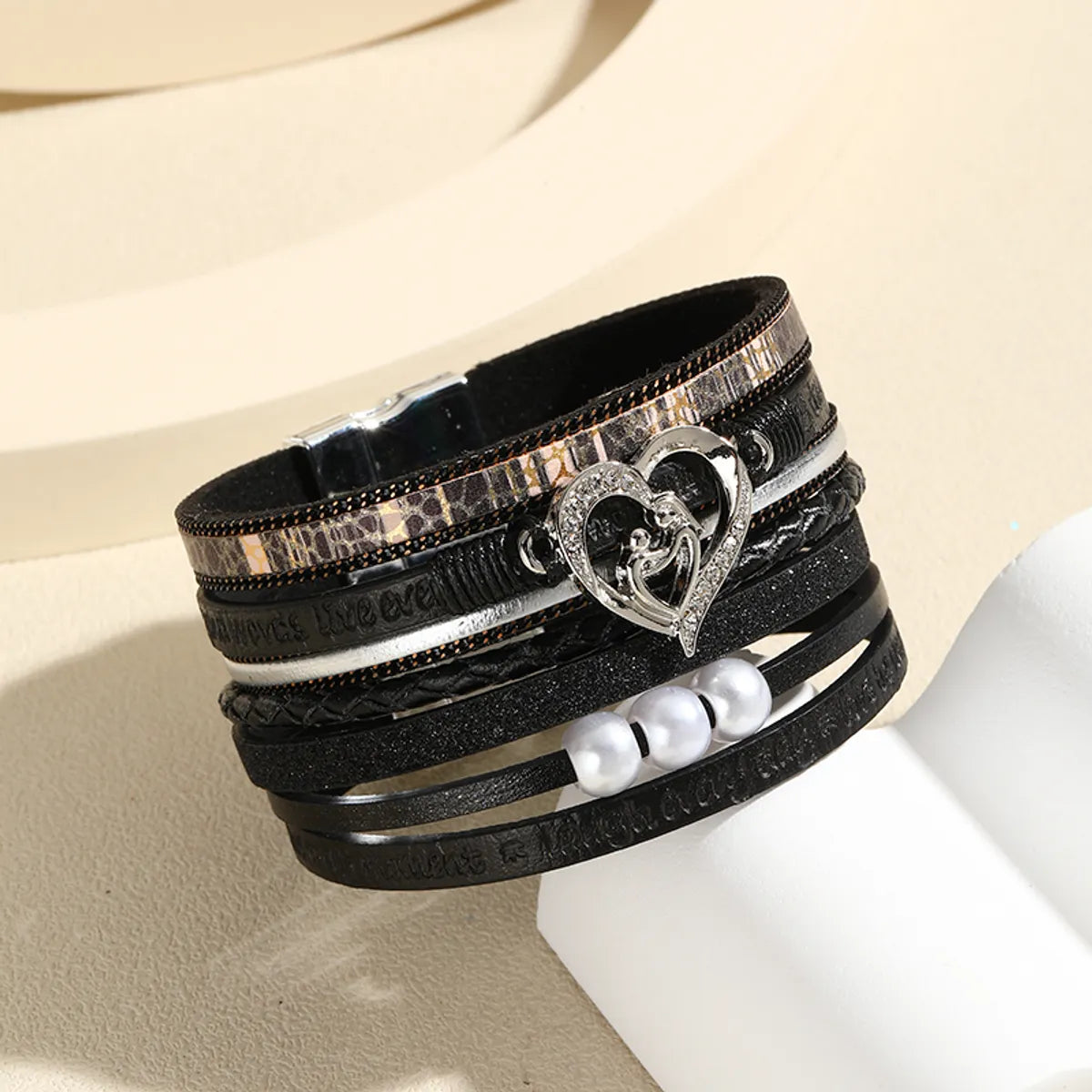 Simple Style Heart Shape Pu Leather Layered Women'S Bangle