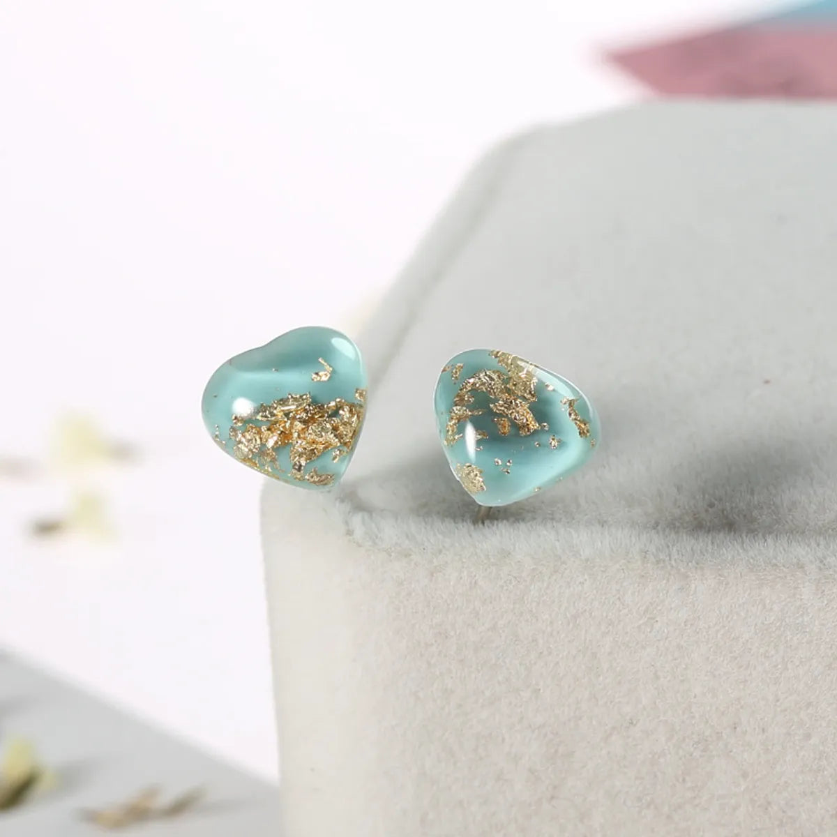 Simple Style Heart Shape Resin Ear Studs