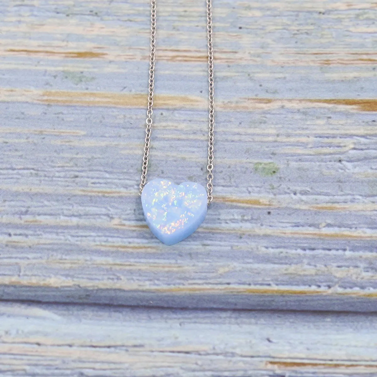 Simple Style Heart Shape Resin Women's Necklace